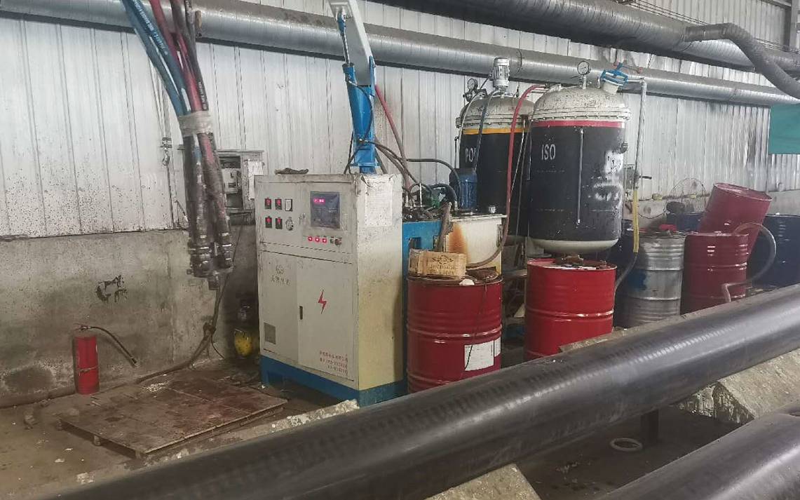 聚氨酯發(fā)泡設(shè)備